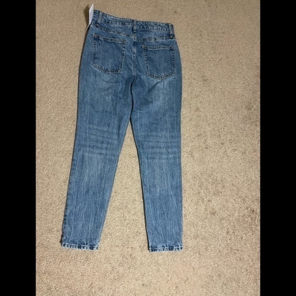 JustFab straight leg relaxed high rise Jeans size 26 NWT - Picture 5 of 10